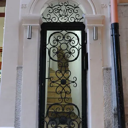 Palazzo Del Carmine Bari