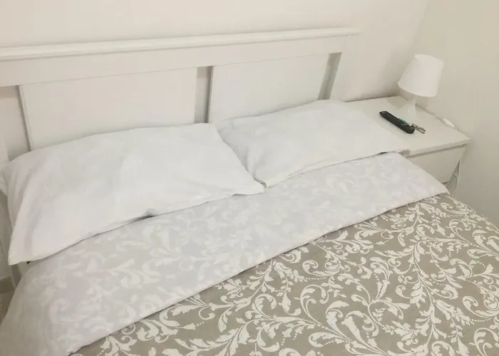 Palazzo Del Carmine 3* Bari