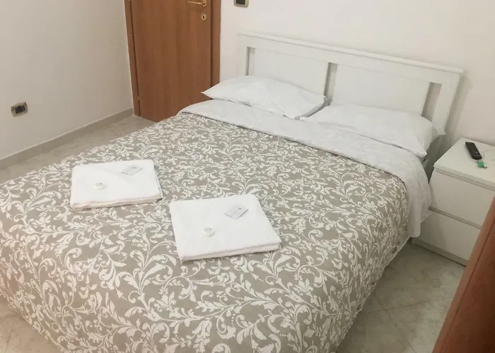 Palazzo Del Carmine 3* Bari